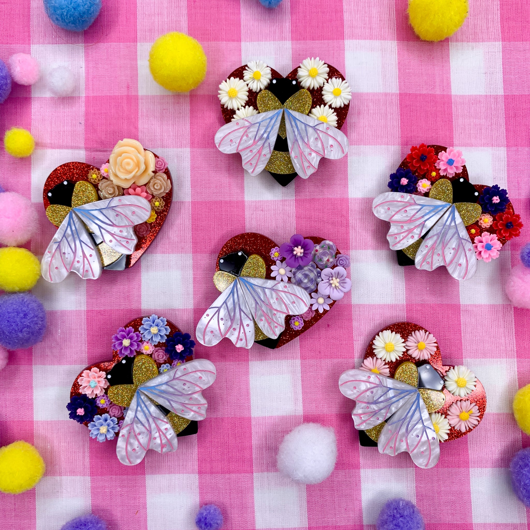 Bee Lovely - deluxe brooch