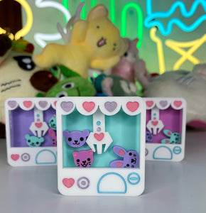 Kawaii AF claw machine - deluxe brooch